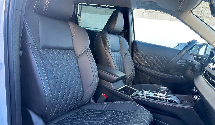 Mitsubishi Outlander 2.4 PHEV DIAMOND AUTO 4WD Suv 2023