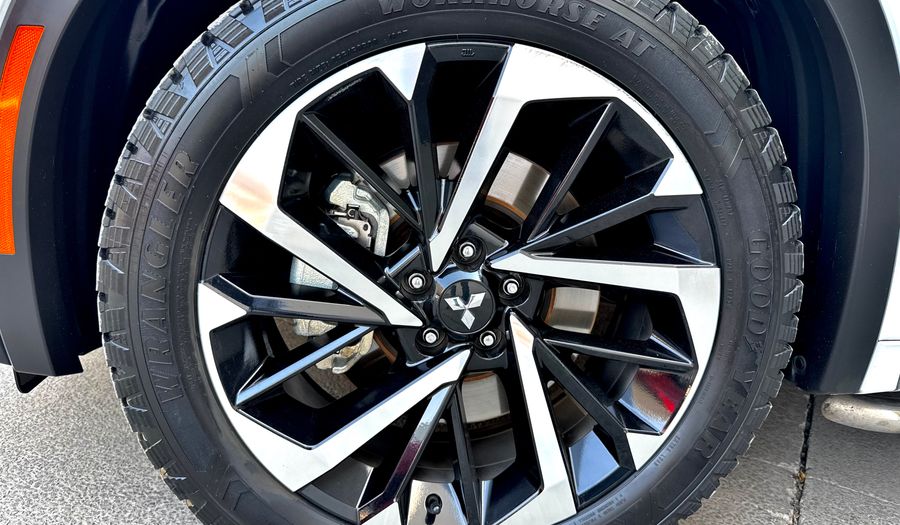Mitsubishi Outlander 2.4 PHEV DIAMOND AUTO 4WD Suv 2023