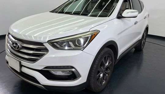 Hyundai • Santa Fe
