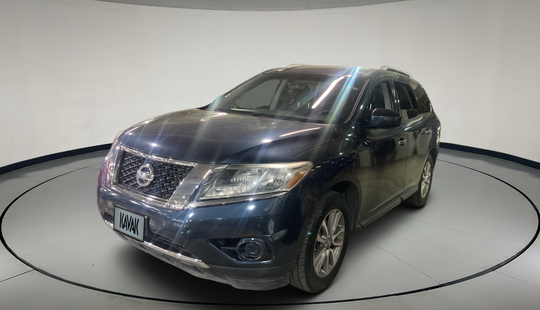 Nissan • Pathfinder