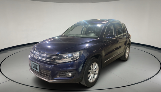 Volkswagen • Tiguan