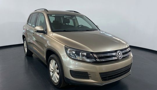 Volkswagen • Tiguan