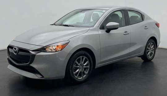 Mazda • Mazda 2