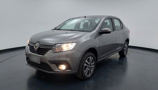Renault • Logan