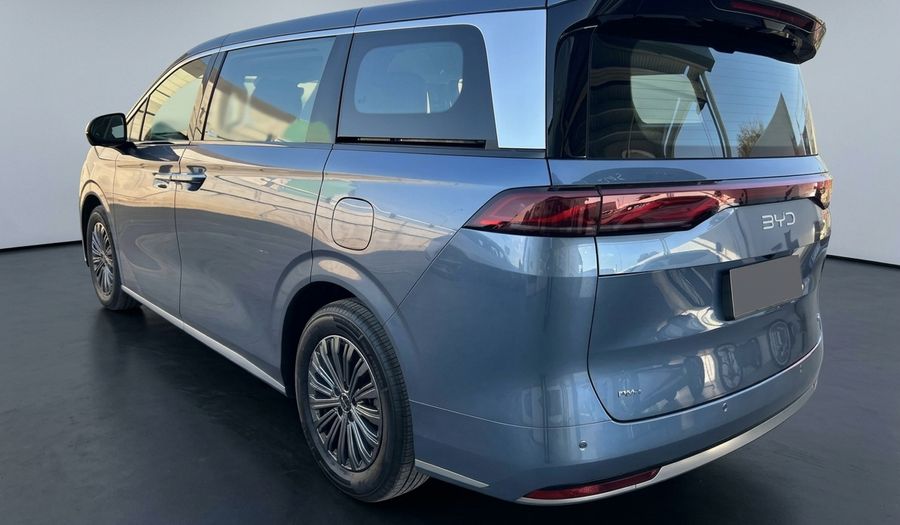 Byd M9 1.5T PHEV DM-I GL AUTO Minivan 2026