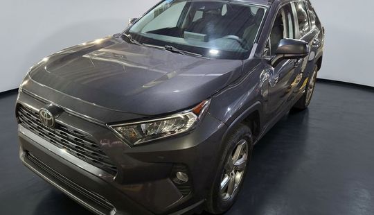 Toyota • RAV4