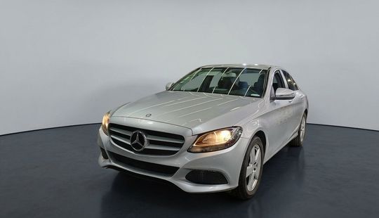 Mercedes Benz • Clase C