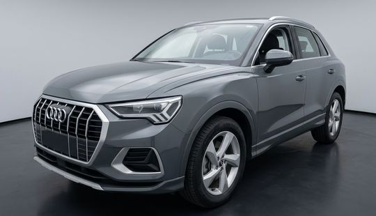 Audi • Q3