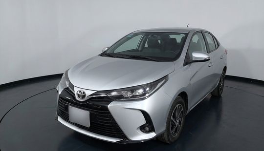 Toyota • Yaris