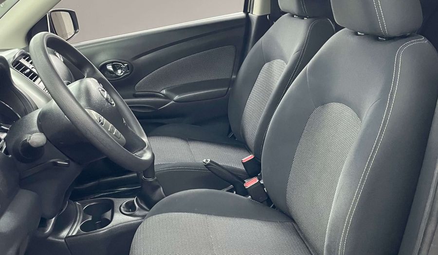 Nissan Versa 1.6 ADVANCE TM AC Sedan 2015