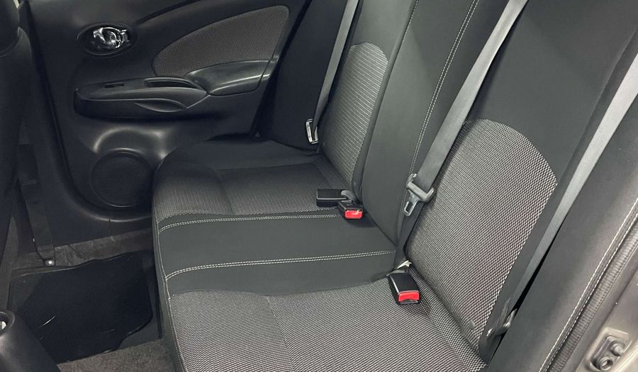 Nissan Versa 1.6 ADVANCE TM AC Sedan 2015