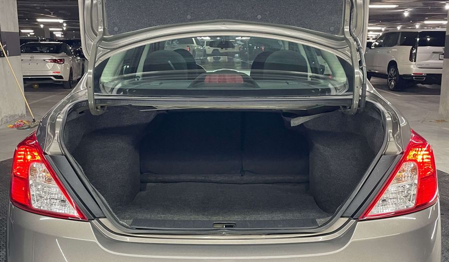 Nissan Versa 1.6 ADVANCE TM AC Sedan 2015