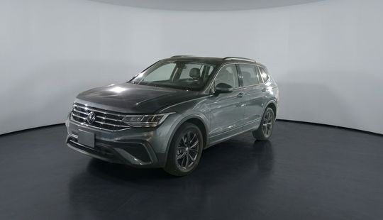 Volkswagen • Tiguan