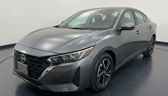 Nissan • Sentra