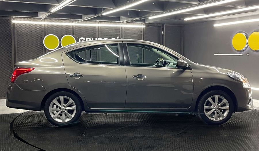 Nissan Versa 1.6 ADVANCE TM AC Sedan 2015