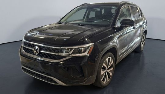 Volkswagen • Taos