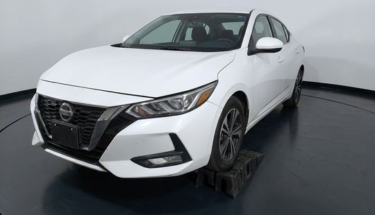 Nissan • Sentra