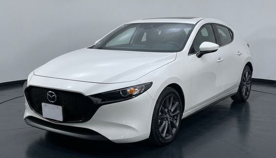 Mazda • Mazda 3