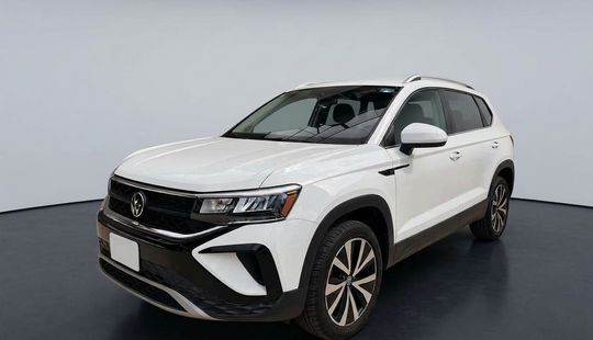 Volkswagen • Taos
