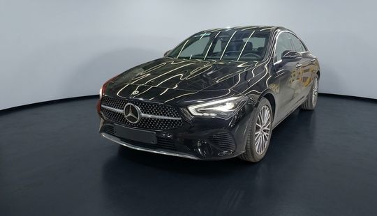 Mercedes Benz • Clase CLA