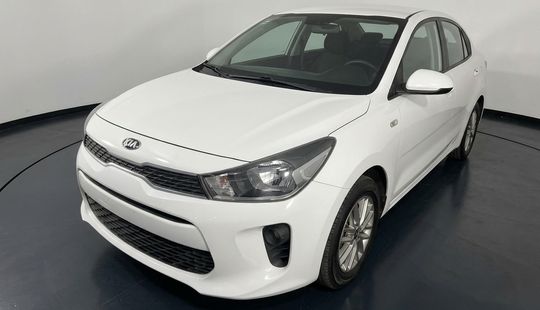 2018 • 86,248 km • Automático