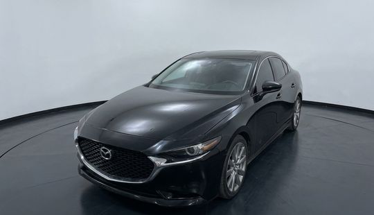 2023 • 51,450 km • Automático