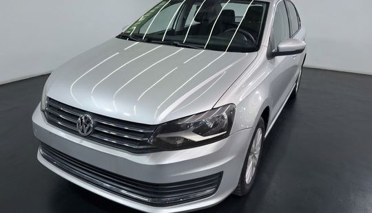 Volkswagen • Vento