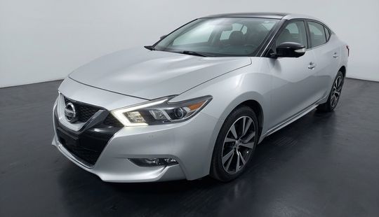 Nissan • Maxima