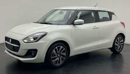 Suzuki • Swift