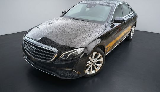 Mercedes Benz • Clase E