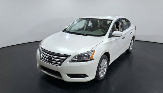 Nissan • Sentra