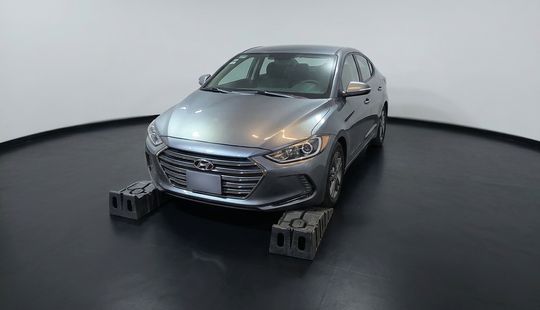 Hyundai • Elantra