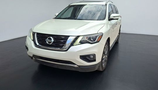 Nissan • Pathfinder