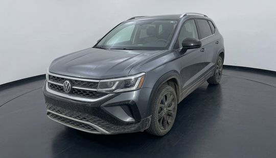 Volkswagen • Taos