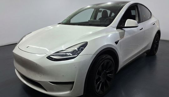 Tesla • Model Y
