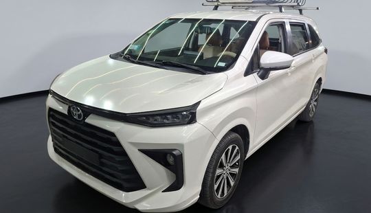 Toyota • Avanza