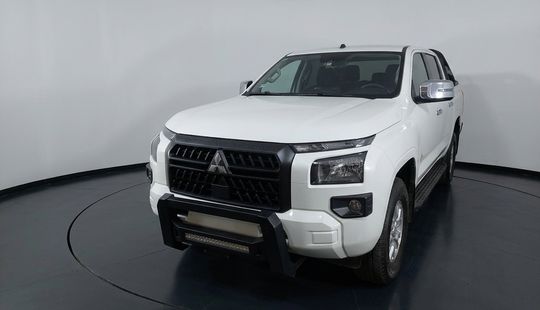 Mitsubishi • L200