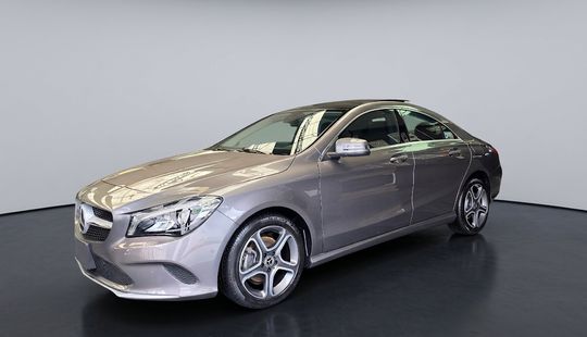 Mercedes Benz • Clase CLA