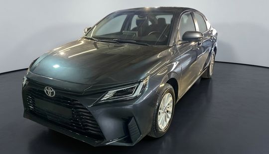 Toyota • Yaris