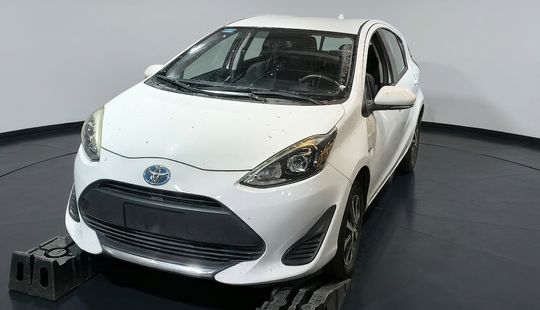 Toyota • Prius C