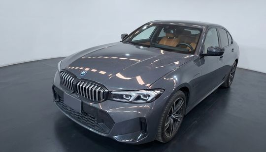 Bmw • Serie 3