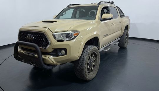 Toyota • Tacoma