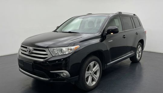 Toyota • Highlander