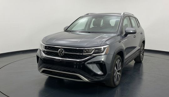 Volkswagen • Taos