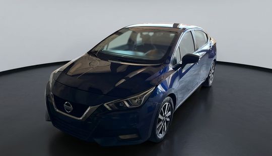 Nissan • Versa