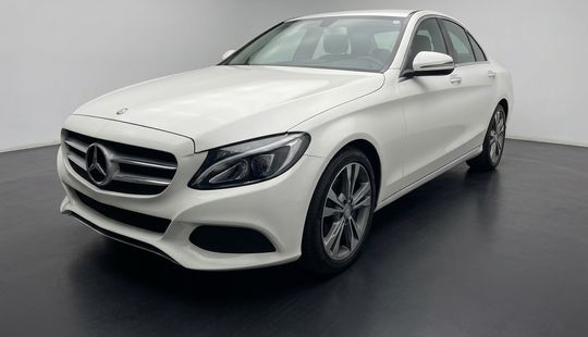 Mercedes Benz • Clase C
