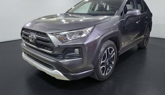 Toyota • RAV4