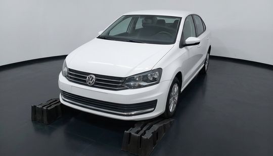 Volkswagen • Vento