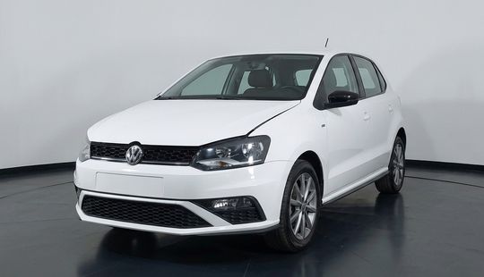 Volkswagen • Polo