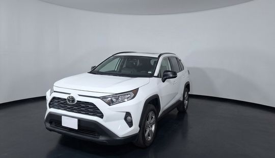 Toyota • RAV4